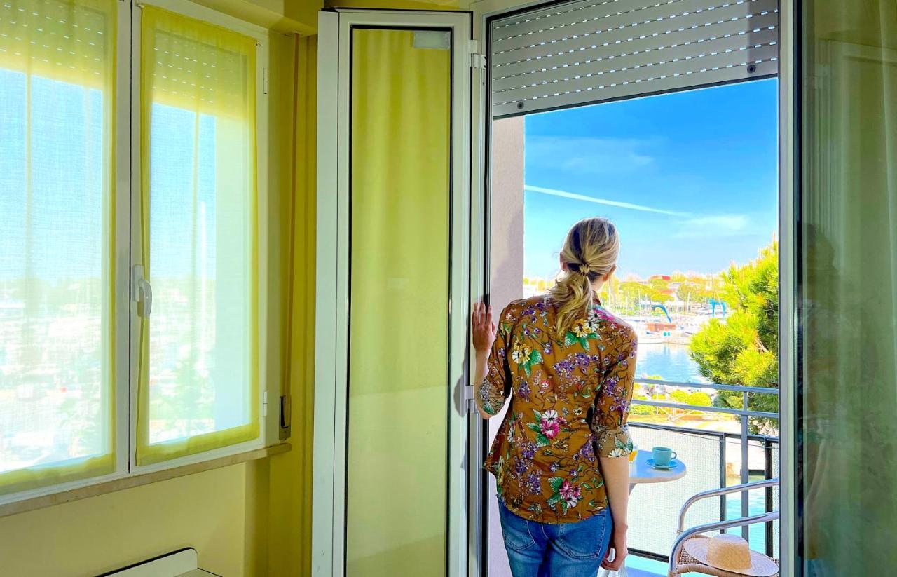Hotel Baltic Cesenatico Esterno foto